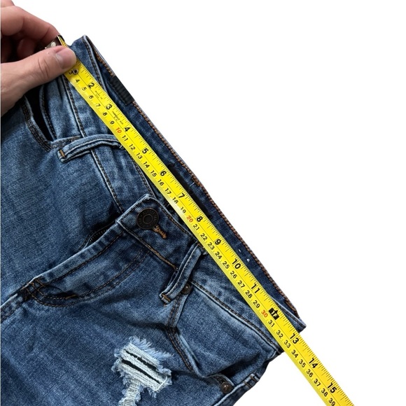 Almost Famous Distressed Skinny Jeans Size 1 - Picture 2 of 5